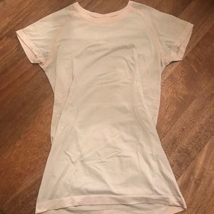 Shortsleeve Lululemon Top; Size 8
